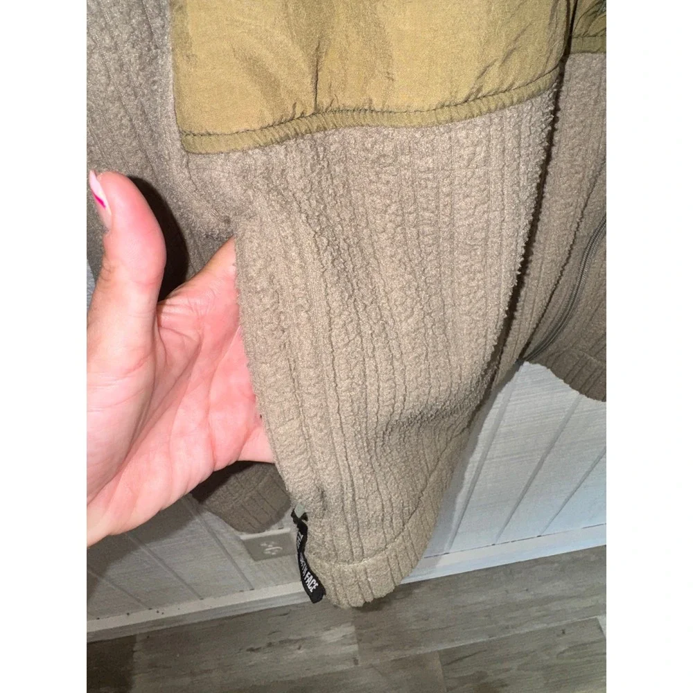 The North Face good gently